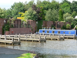 Moorings outside the Lion Quays pub.
