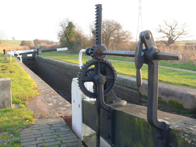 The winding mechanism for the lock gate